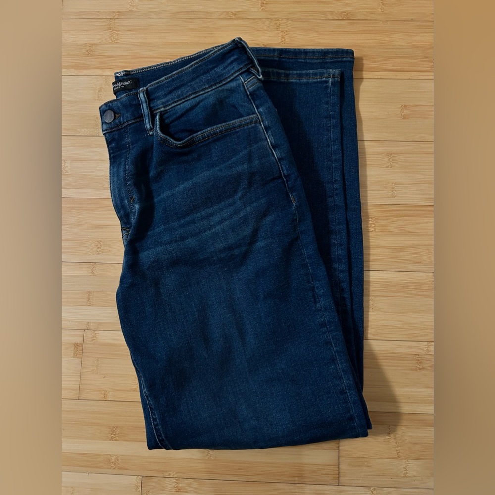 Banana Republic Tapered Fit Jean 32X32